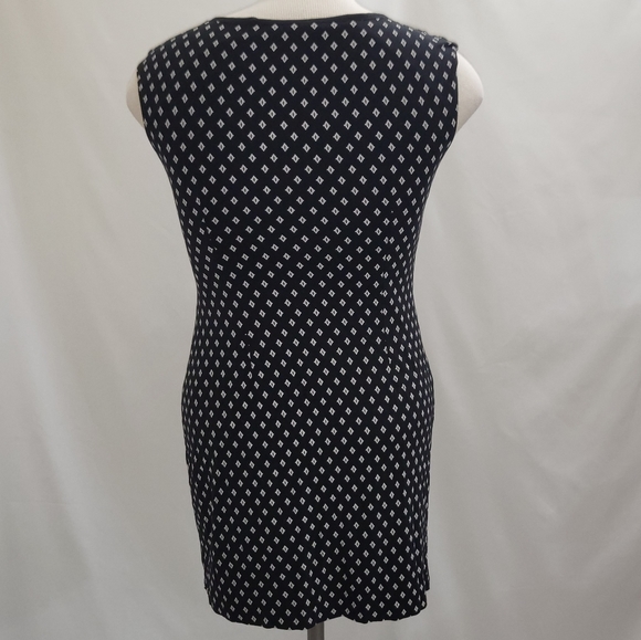 Ann Taylor LOFT Sheath Dress Size MP Womans Petite Black White Knit Cap Sleeve - Picture 2 of 8
